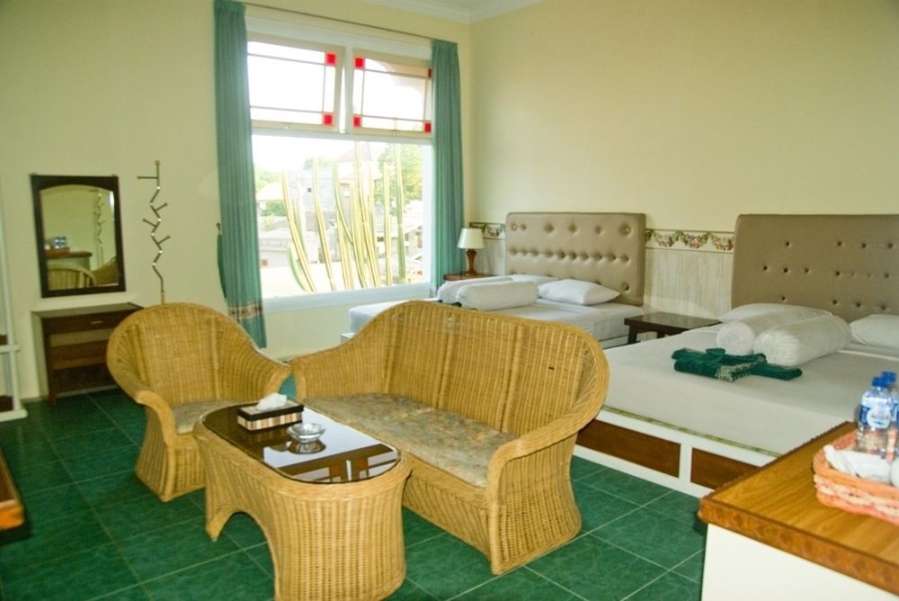 Family Hotel Gradia 2 Batu  Exterior foto