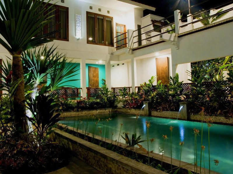 Family Hotel Gradia 2 Batu  Exterior foto